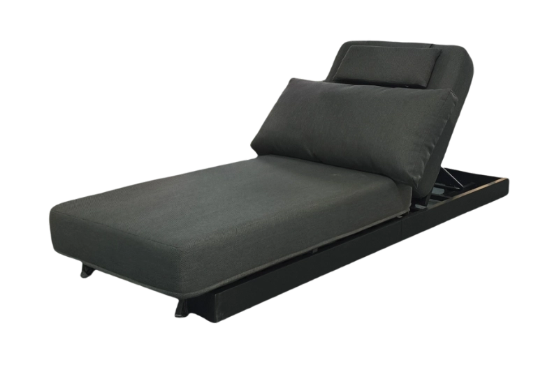 4 Outdoor Chaise Lounge