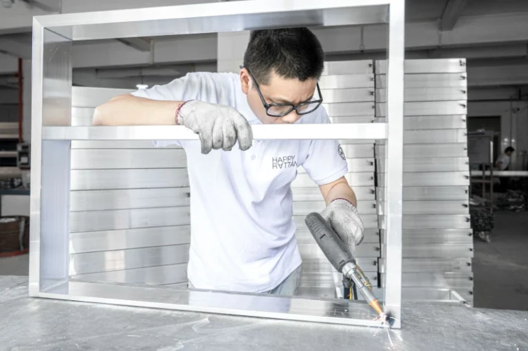 Welding of outdoor furniture frames