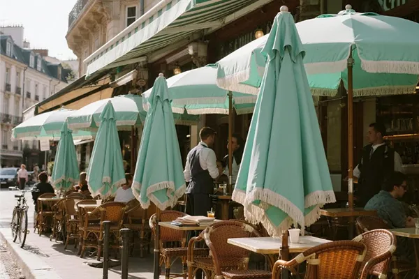 Application-of-Patio-Umbrella-in-cafes