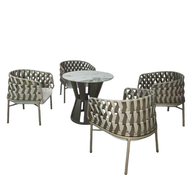 2.5-Piece Contemporary Round Patio Table and Chairs for 4 – Woven Strap Chairs with S