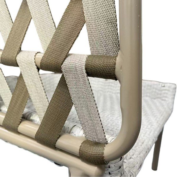 4.5-Piece Contemporary Round Patio Table and Chairs for 4 – Woven Strap Chairs with S